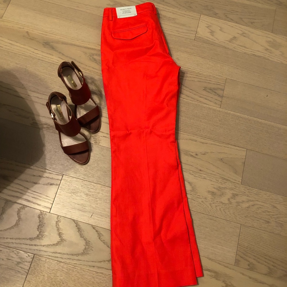 Gap. Modern Boot Cotton Pants. NWOT